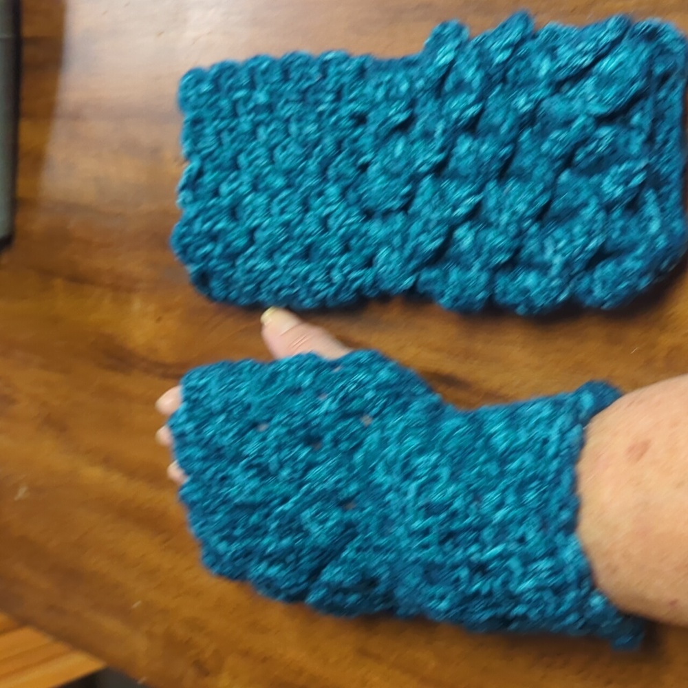 Hand Crafted Luxury Dragon Scale / Mermaid Fingerless Texting Gloves